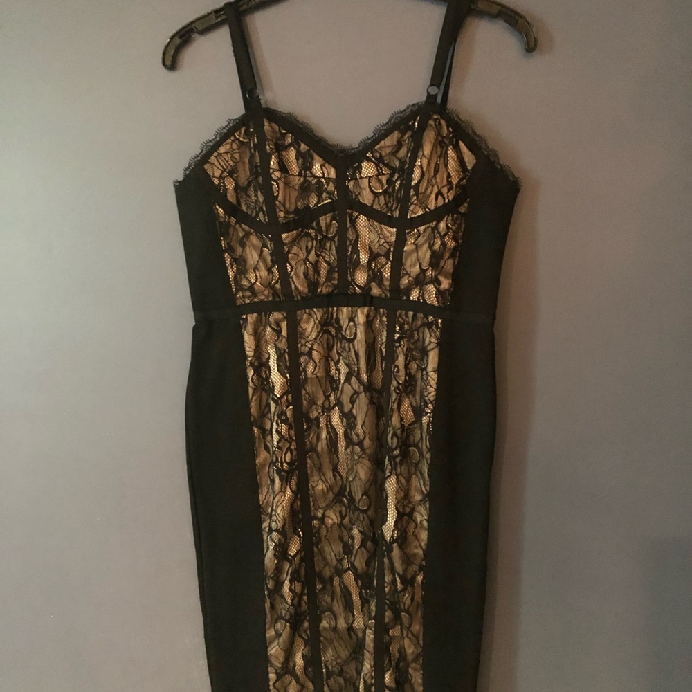 Bebe M black lace adjustable strap cocktail dress